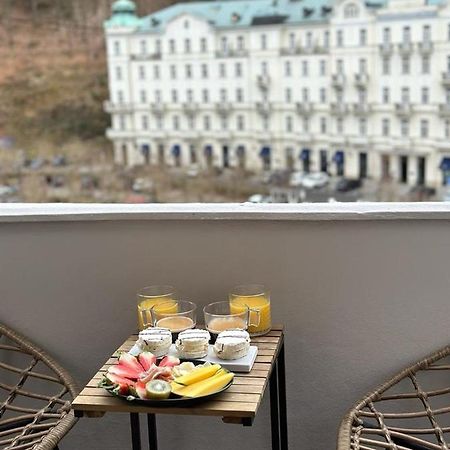 Riverside Apartment Karlsbad Buitenkant foto
