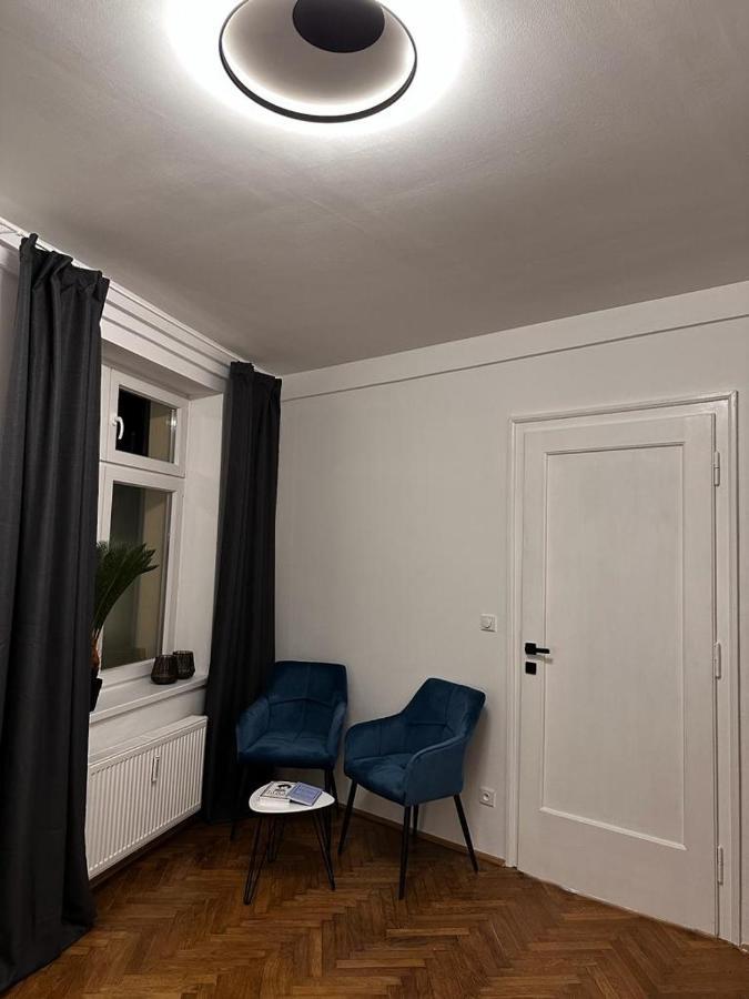 Riverside Apartment Karlsbad Buitenkant foto